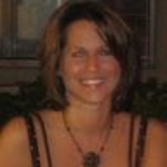 Meet your Posher, Lori - Picture 1 of 1